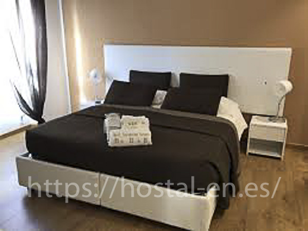 hostels y pensiones muy baratos y céntricos en Los Alcazares