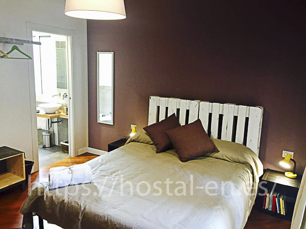 hostels y pensiones muy baratos y centricos en Vilanova de Prades