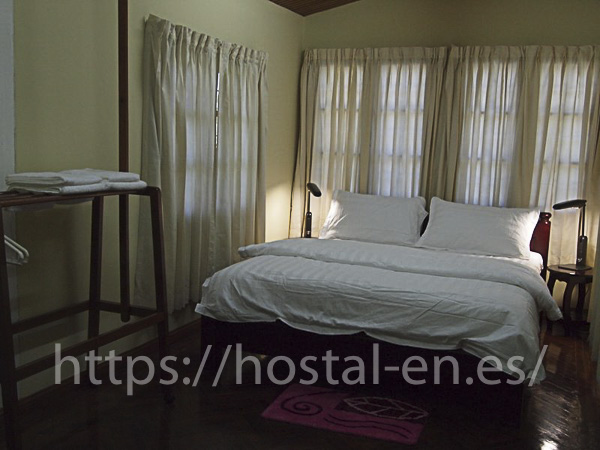 hostels y pensiones muy baratos y céntricos en Arguedas